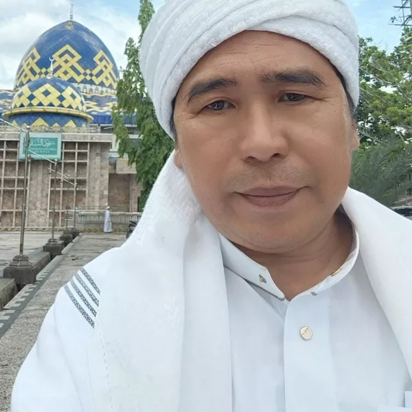 Foto KH. Syamsul Arifin, M.Fil.I